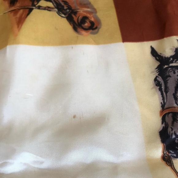 VINTAGE HORSE DESIGN SCARF 100% ACETATE 31" X 31" MADE IN JAPAN - Picture 10 of 10